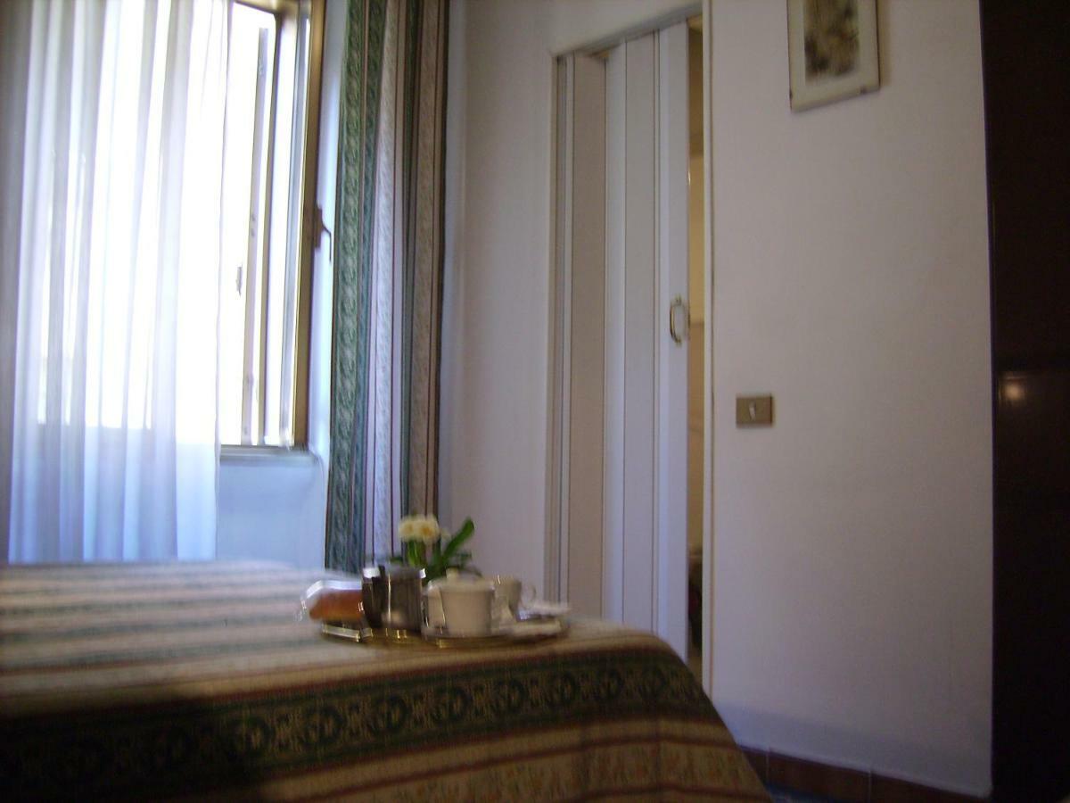B&B Vaticanrooms Rzym Zewnętrze zdjęcie